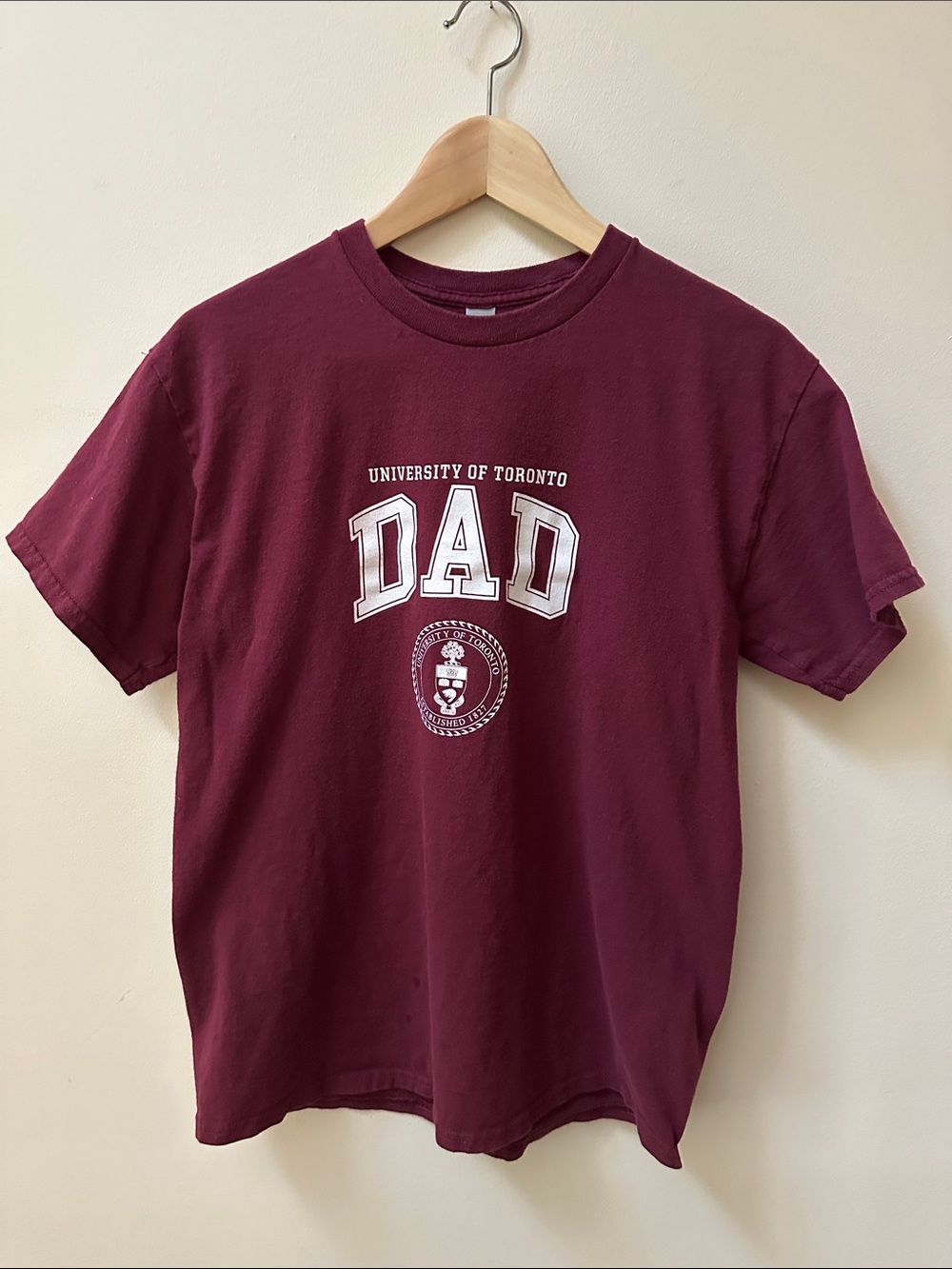 Gildan Cotton Maroon "University of Toronto DAD" Short Sleeve Tee